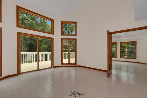 Tiny photo for 542 W Rosiland Drive, Palatine, IL 60074 (MLS # 12679917)