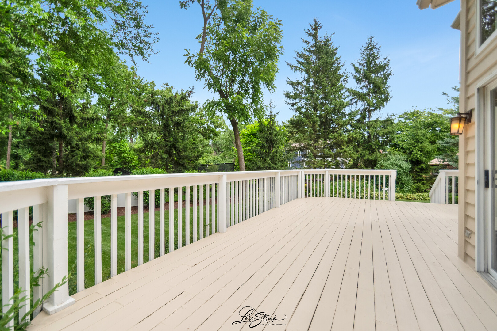 542 W Rosiland Drive