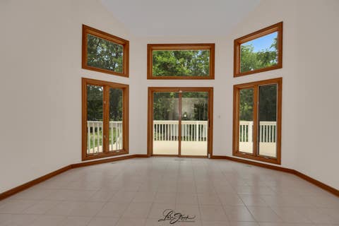 Tiny photo for 542 W Rosiland Drive, Palatine, IL 60074 (MLS # 12679917)