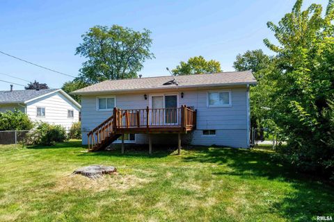 Tiny photo for 2846 MAGNOLIA Drive, Bettendorf, IA 52722 (MLS # 12557081)