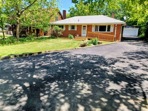 Photo of N537 Sunset Avenue, West Chicago, IL 60185 (MLS # 12657801)