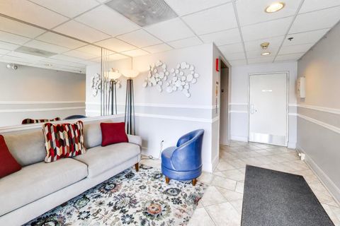 Tiny photo for 351 Town Place Circle #402, Buffalo Grove, IL 60089 (MLS # 12624660)