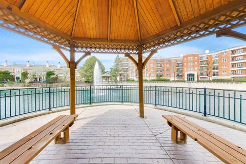 Tiny photo for 351 Town Place Circle #402, Buffalo Grove, IL 60089 (MLS # 12624660)