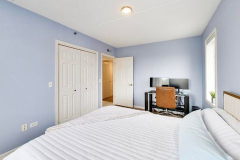 Tiny photo for 351 Town Place Circle #402, Buffalo Grove, IL 60089 (MLS # 12624660)