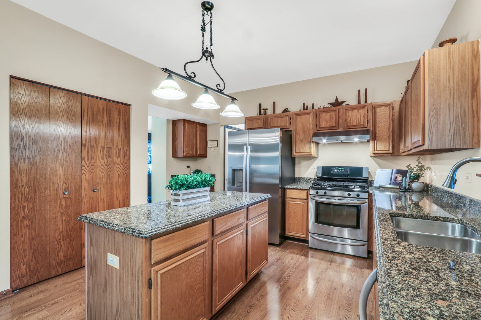 2543 Acorn Drive