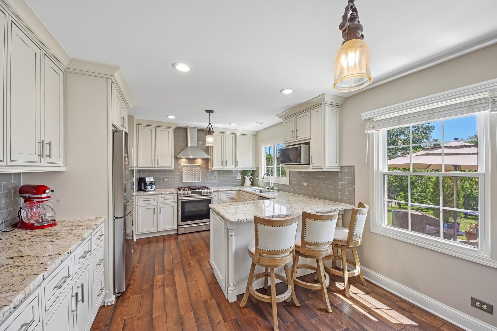 823 Warwick Lane