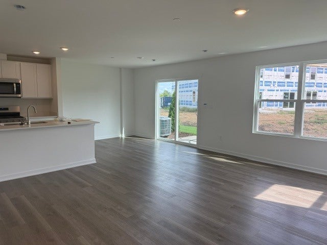 3552 Richardson Circle