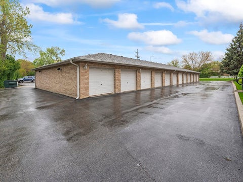 Tiny photo for 10238 Southwest Highway #3A, Chicago Ridge, IL 60415 (MLS # 12631043)