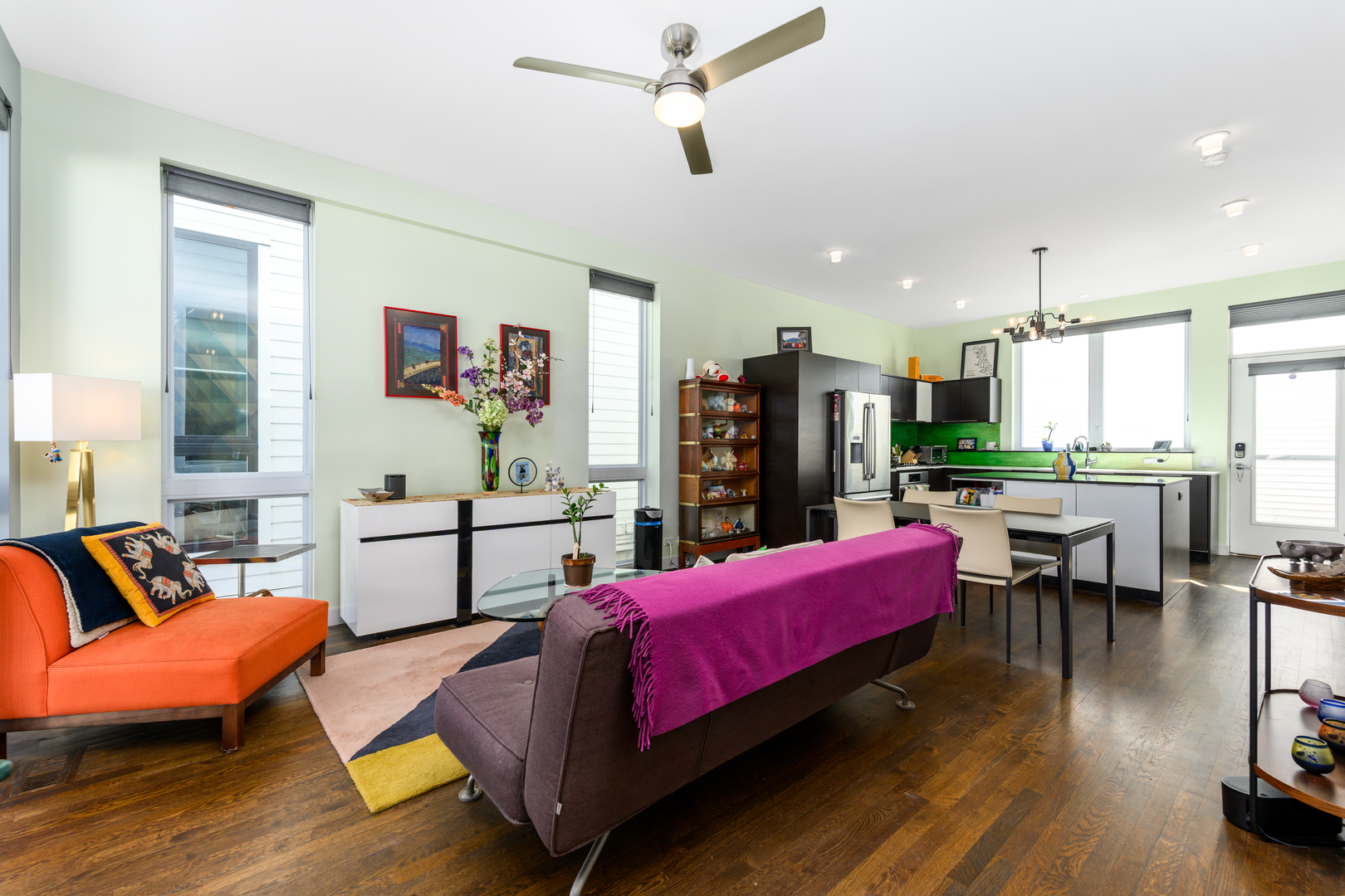 3652 N Kenneth Avenue