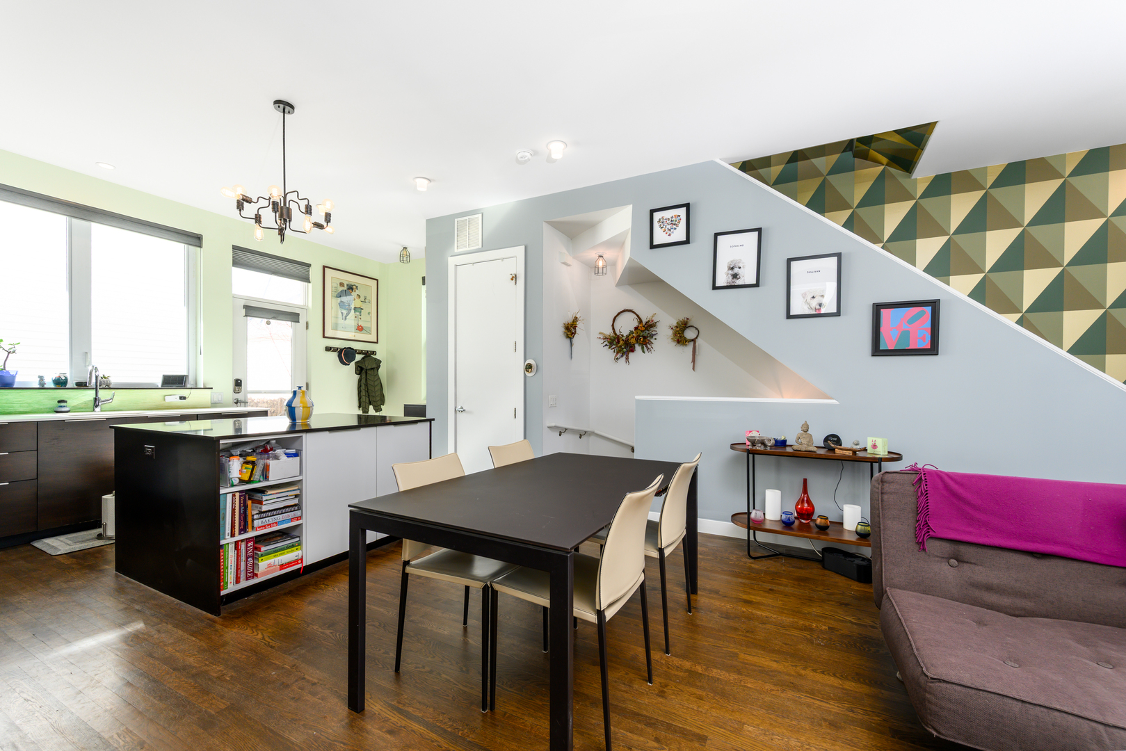 3652 N Kenneth Avenue