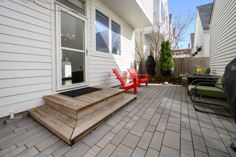 Tiny photo for 3652 N Kenneth Avenue, Chicago, IL 60641 (MLS # 12595097)