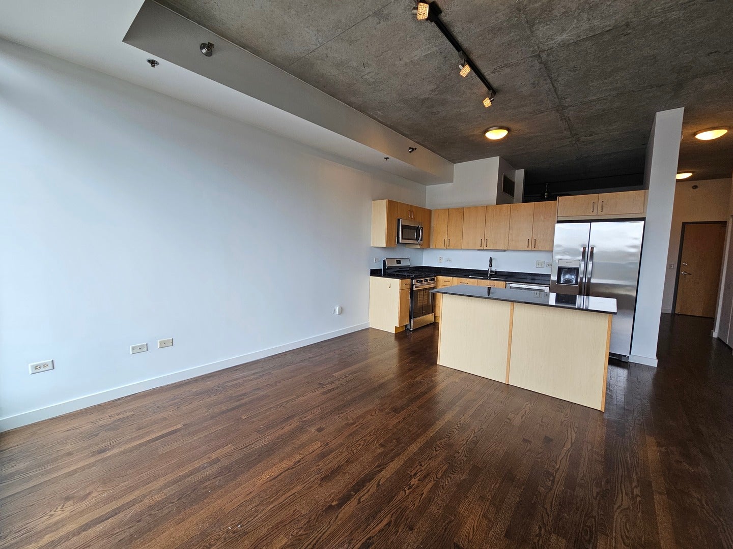 1620 S Michigan Avenue 322