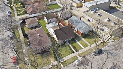 Tiny photo for 7538 E Praire Road, Skokie, IL 60076 (MLS # 12603153)