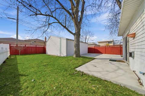 Tiny photo for 7538 E Praire Road, Skokie, IL 60076 (MLS # 12603153)