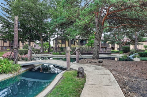 Tiny photo for 1657 Dover Court #C, Wheaton, IL 60189 (MLS # 12759768)