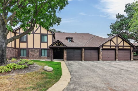 Photo of 1657 Dover Court #C, Wheaton, IL 60189 (MLS # 12759768)