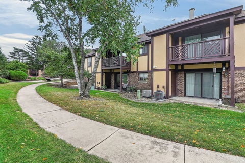 Tiny photo for 1657 Dover Court #C, Wheaton, IL 60189 (MLS # 12759768)