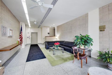 Tiny photo for 5050 S East End Avenue #3B, Chicago, IL 60615 (MLS # 12614735)