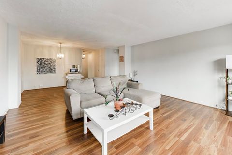 Tiny photo for 5050 S East End Avenue #3B, Chicago, IL 60615 (MLS # 12614735)