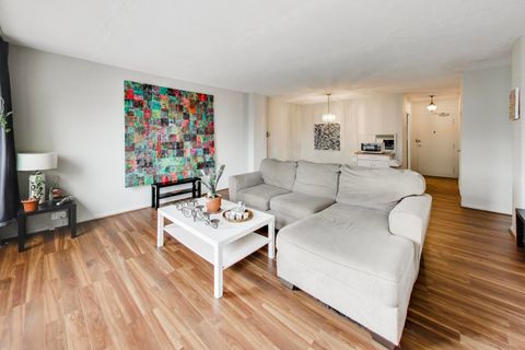 Tiny photo for 5050 S East End Avenue #3B, Chicago, IL 60615 (MLS # 12614735)