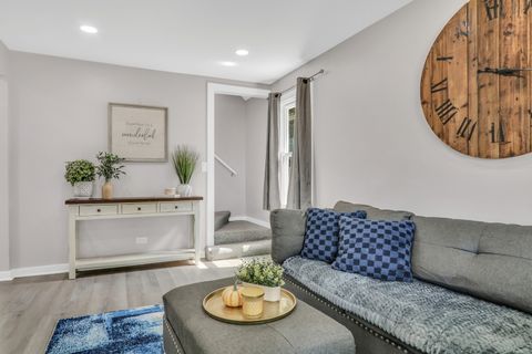 Tiny photo for 1623 N HICKORY Avenue, Round Lake Beach, IL 60073 (MLS # 12470302)