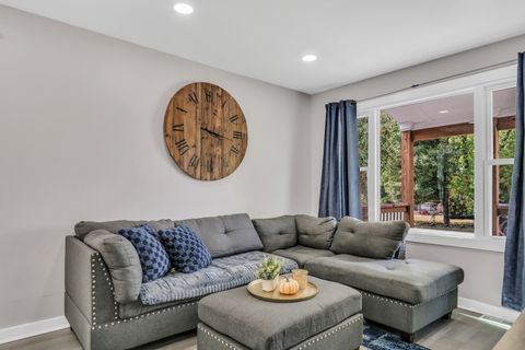 Tiny photo for 1623 N HICKORY Avenue, Round Lake Beach, IL 60073 (MLS # 12470302)