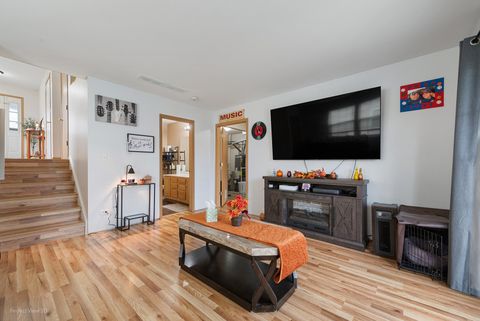 Tiny photo for 1310 Harvest Drive, Crest Hill, IL 60403 (MLS # 12522600)