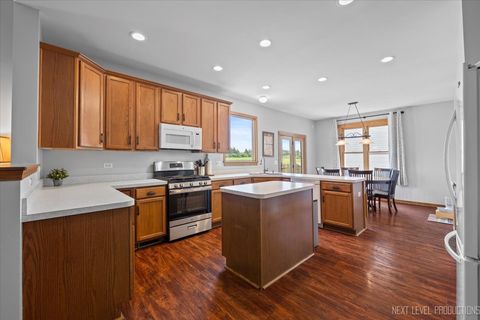 Tiny photo for 209 Somerset Drive, Sugar Grove, IL 60554 (MLS # 12457409)