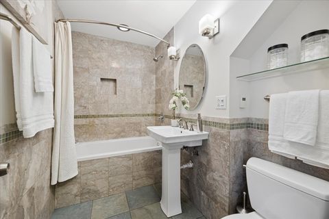 Tiny photo for 624 S Taylor Avenue, Oak Park, IL 60304 (MLS # 12588057)