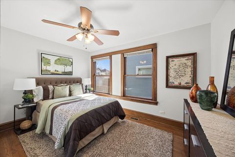 Tiny photo for 624 S Taylor Avenue, Oak Park, IL 60304 (MLS # 12588057)