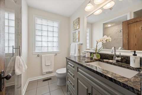 Tiny photo for 624 S Taylor Avenue, Oak Park, IL 60304 (MLS # 12588057)