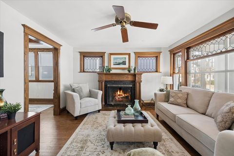 Tiny photo for 624 S Taylor Avenue, Oak Park, IL 60304 (MLS # 12588057)