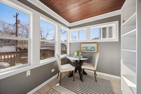 Tiny photo for 624 S Taylor Avenue, Oak Park, IL 60304 (MLS # 12588057)