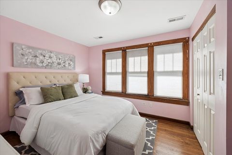 Tiny photo for 624 S Taylor Avenue, Oak Park, IL 60304 (MLS # 12588057)