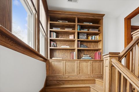 Tiny photo for 624 S Taylor Avenue, Oak Park, IL 60304 (MLS # 12588057)