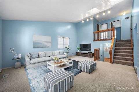 Tiny photo for 653 Hampton Circle, Elgin, IL 60120 (MLS # 12526341)