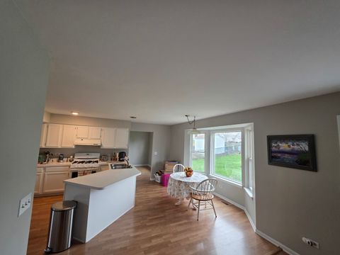 Tiny photo for 992 Mcphee Drive, Lake In The Hills, IL 60156 (MLS # 12459651)