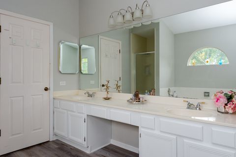 Tiny photo for 992 Mcphee Drive, Lake In The Hills, IL 60156 (MLS # 12459651)