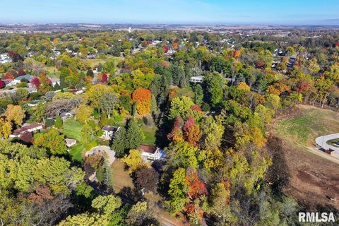 Tiny photo for 910 2ND Avenue S, Clinton, IA 52732 (MLS # QC4269032)