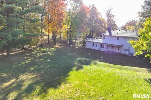 Tiny photo for 910 2ND Avenue S, Clinton, IA 52732 (MLS # QC4269032)