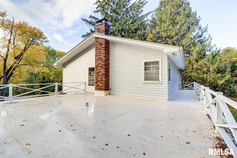 Tiny photo for 910 2ND Avenue S, Clinton, IA 52732 (MLS # QC4269032)