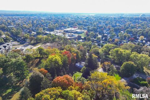 Tiny photo for 910 2ND Avenue S, Clinton, IA 52732 (MLS # QC4269032)