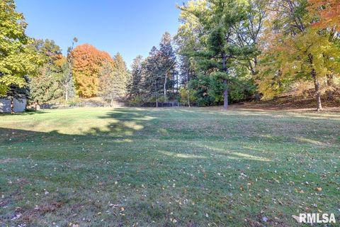 Tiny photo for 910 2ND Avenue S, Clinton, IA 52732 (MLS # QC4269032)