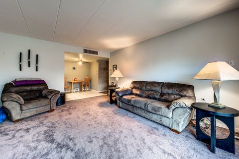Tiny photo for 940 Holbrook Road #33B, Homewood, IL 60430 (MLS # 12408036)