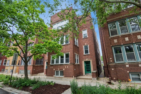 Photo of 1530 W Elmdale Avenue #1, Chicago, IL 60660 (MLS # 12668484)