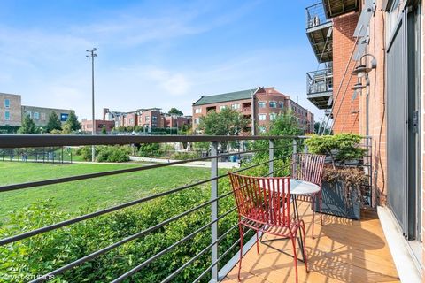 Tiny photo for 1830 N Winchester Avenue #105, Chicago, IL 60622 (MLS # 12607626)