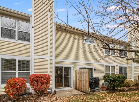 Tiny photo for 911 Sheridan Circle, Naperville, IL 60563 (MLS # 12410306)