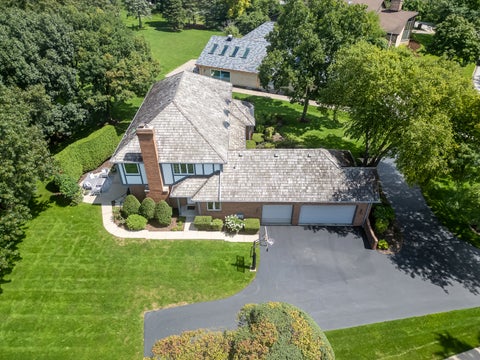 Tiny photo for 5 Regent Court, Burr Ridge, IL 60527 (MLS # 12537427)