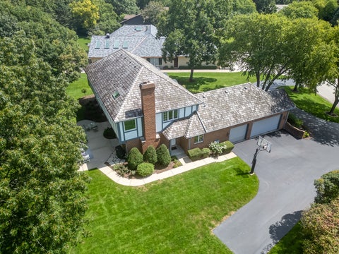 Tiny photo for 5 Regent Court, Burr Ridge, IL 60527 (MLS # 12537427)