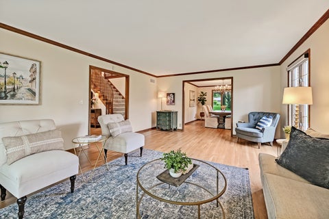 Tiny photo for 5 Regent Court, Burr Ridge, IL 60527 (MLS # 12537427)